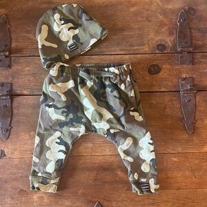 Volcom Camo Joggers and Matching Beanie